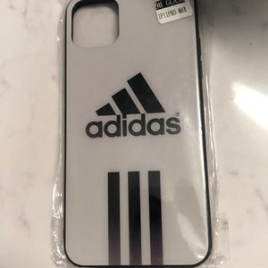 Sale❤️Adidas case